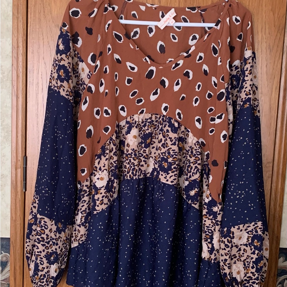 4/$20Elegant Hailey&co Leopard Print Blouse